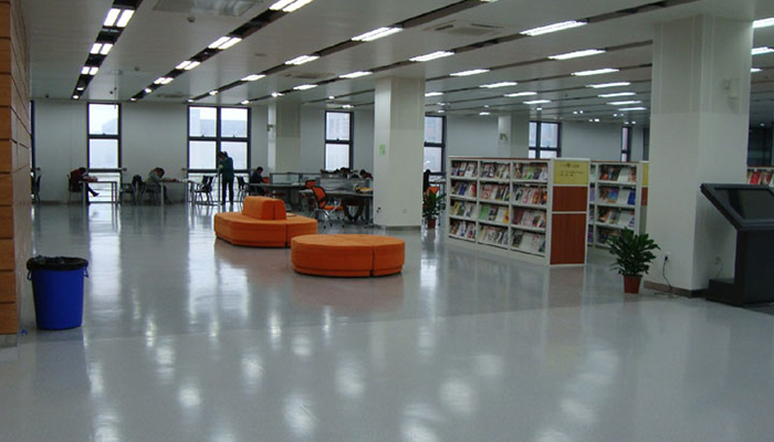 武汉图书馆应该选择什么铺装材料呢(图1)