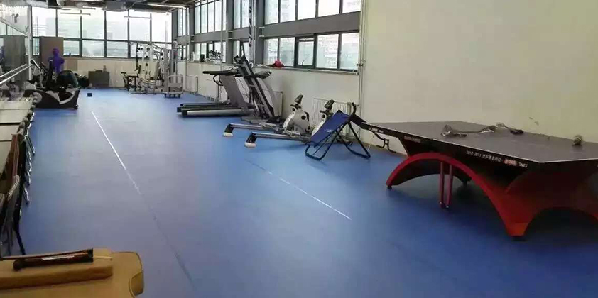 武汉体育馆、健身房选择武汉pvc地板的六个关键点！(图1)