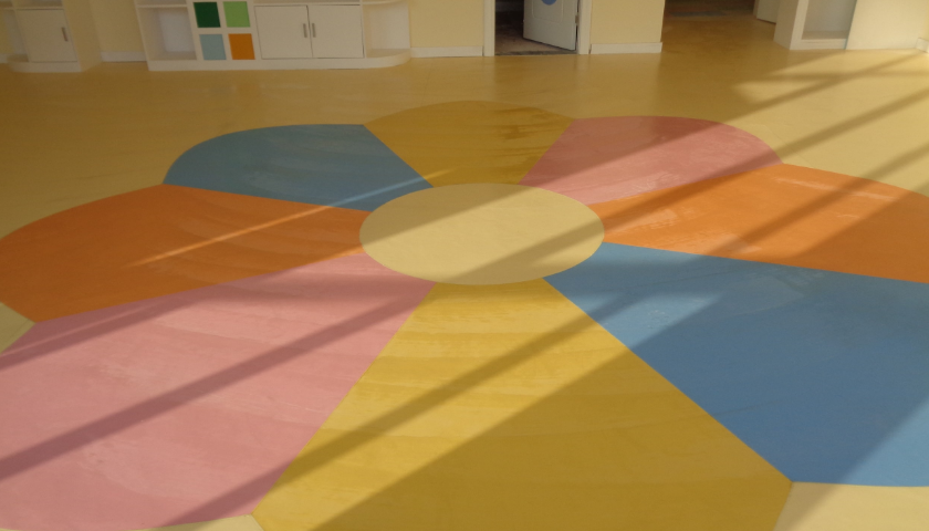 武汉高品质的塑胶地板是用户首选的装饰材料(图1)